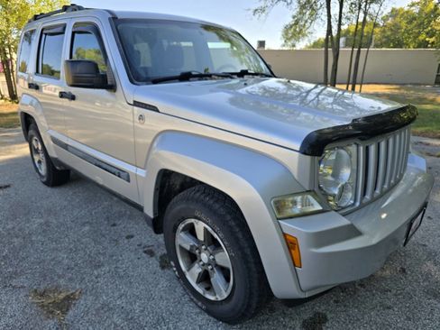 Used 2008 Jeep Liberty Sport w/ Popular Equipment Group image 3