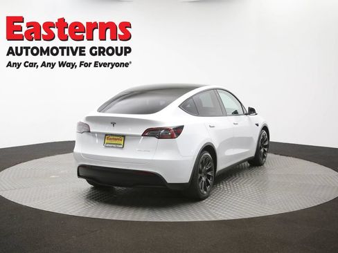 Used 2022 Tesla Model Y Long Range AWD/4WD image 33