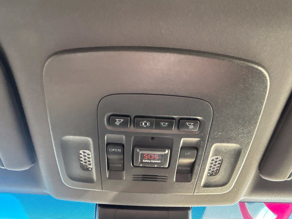 Used 2020 Toyota Avalon TRD FWD image 17