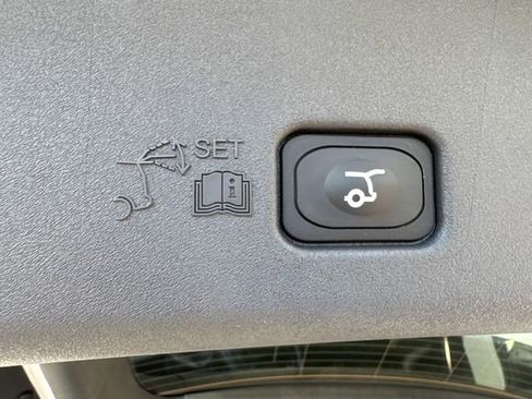 New 2026 Lincoln Nautilus Reserve w/ Jet Appearance Package image 13