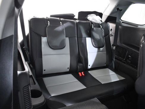 Used 2023 Ford Explorer XLT w/ Equipment Group 202A image 20