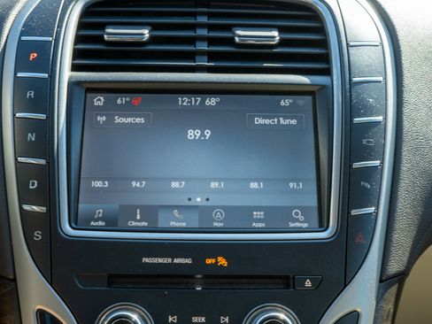 Used 2020 Lincoln Nautilus Reserve w/ Equipment Group 201A image 15