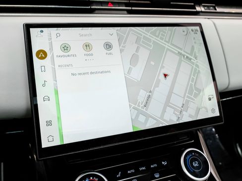 Used 2023 Land Rover Range Rover Sport SE Dynamic image 23