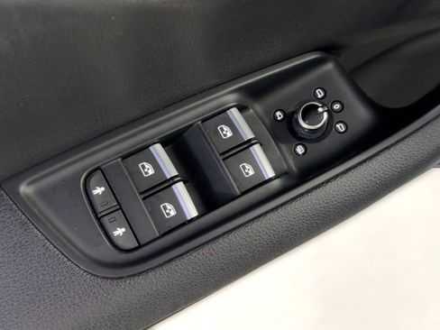 Used 2018 Audi Q7 2.0T Premium Plus w/ Premium Plus Package image 12