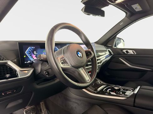 Used 2025 BMW X5 xDrive40i AWD/4WD image 43