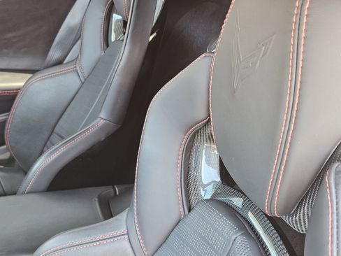 Used 2022 Chevrolet Corvette Stingray Premium Conv w/ Z51 Performance Package image 27