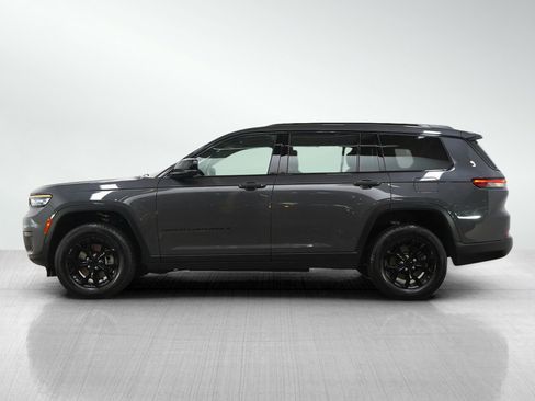 Used 2025 Jeep Grand Cherokee L Laredo AWD/4WD image 2