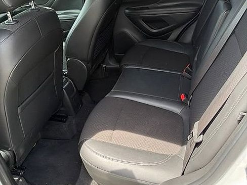 Used 2019 Buick Encore Preferred AWD/4WD image 19