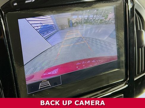 Used 2021 Chevrolet Traverse LT image 9