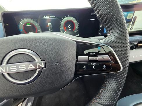 New 2025 Nissan Ariya Platinum AWD/4WD image 17