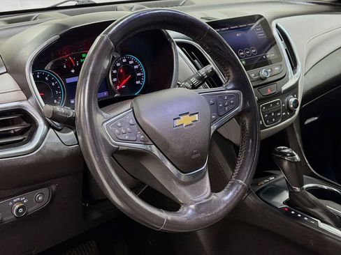 Used 2019 Chevrolet Equinox Premier FWD image 12