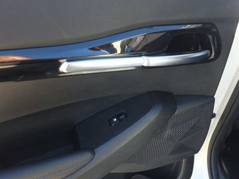 Used 2023 Kia Seltos S image 16