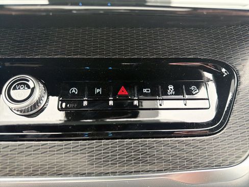 New 2026 Ford Expedition Max Platinum image 30