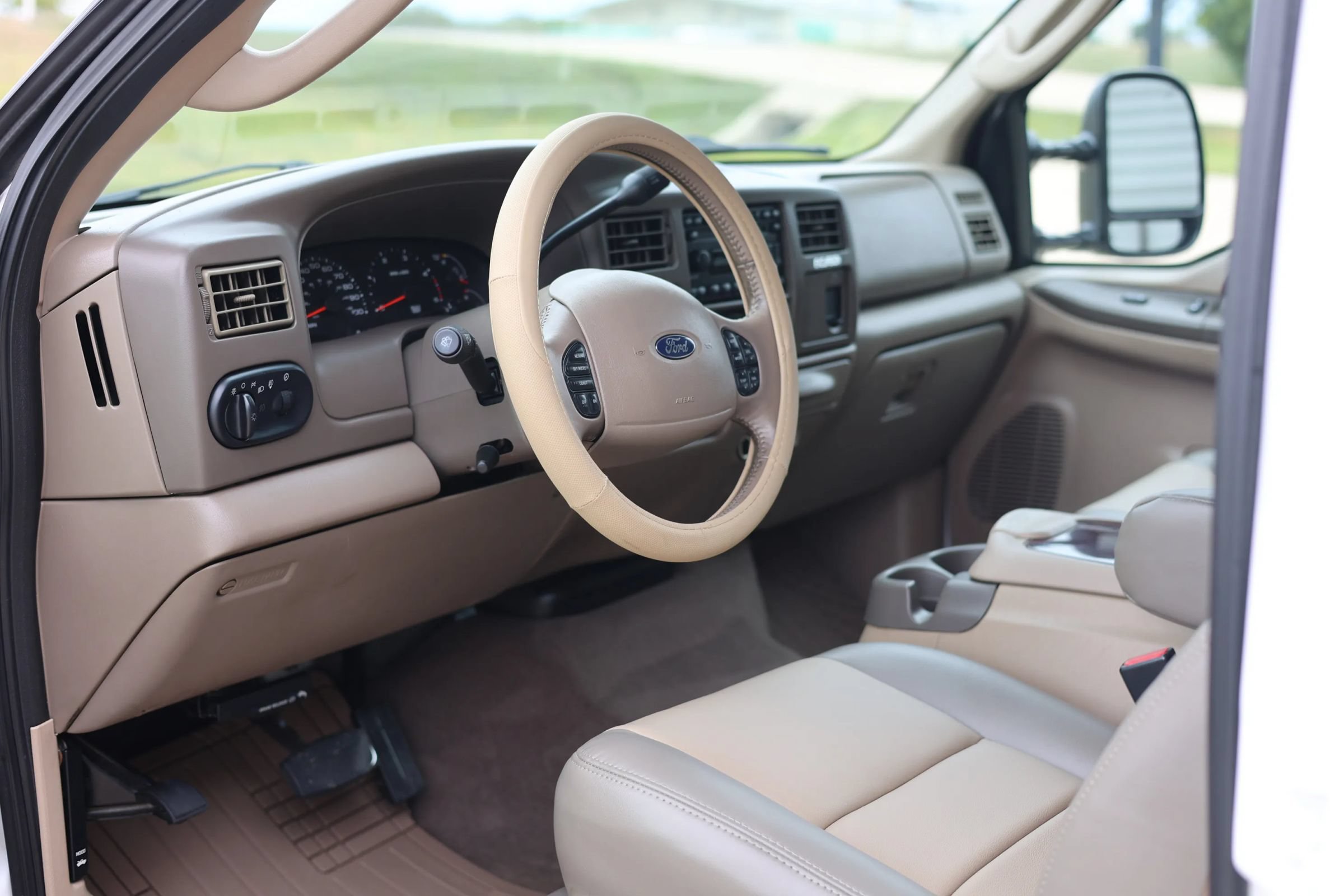 Used 2004 Ford Excursion Eddie Bauer AWD/4WD image 21