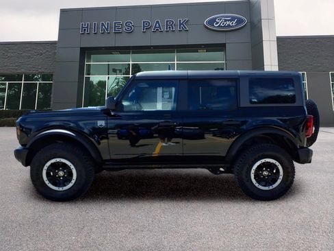 Used 2023 Ford Bronco Big Bend w/ Sasquatch Package AWD/4WD image 4