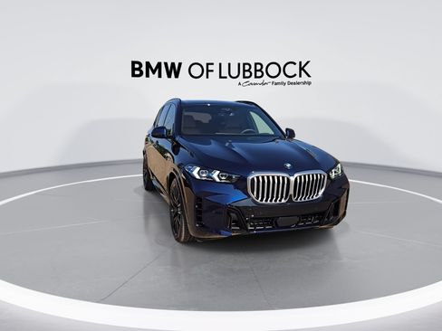 New 2026 BMW X5 xDrive40i w/ M Sport Package AWD/4WD image 2