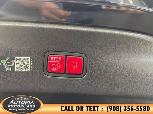 Used 2024 Mercedes-Benz GLC 300 4MATIC image 19