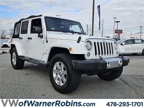 Used 2018 Jeep Wrangler Unlimited Sahara image 1