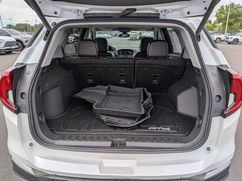 Certified 2023 GMC Terrain AT4 w/ Tech Package AWD/4WD image 26