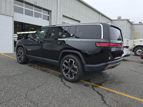Used 2022 Rivian R1S Launch Edition AWD/4WD image 3