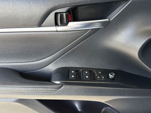 Used 2018 Toyota Camry XSE w/ Audio Package FWD image 12
