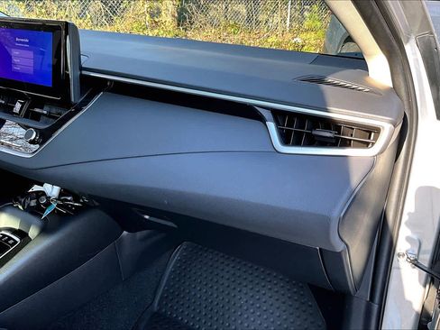 Certified 2023 Toyota Corolla LE image 18