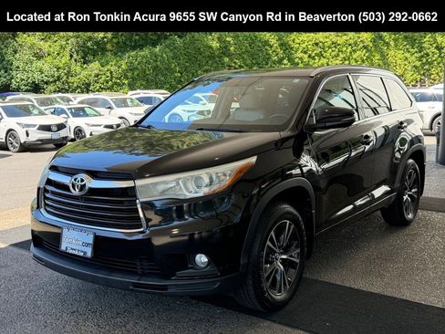 Used 2016 Toyota Highlander XLE AWD/4WD image 4