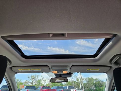 Used 2017 Honda CR-V EX image 32