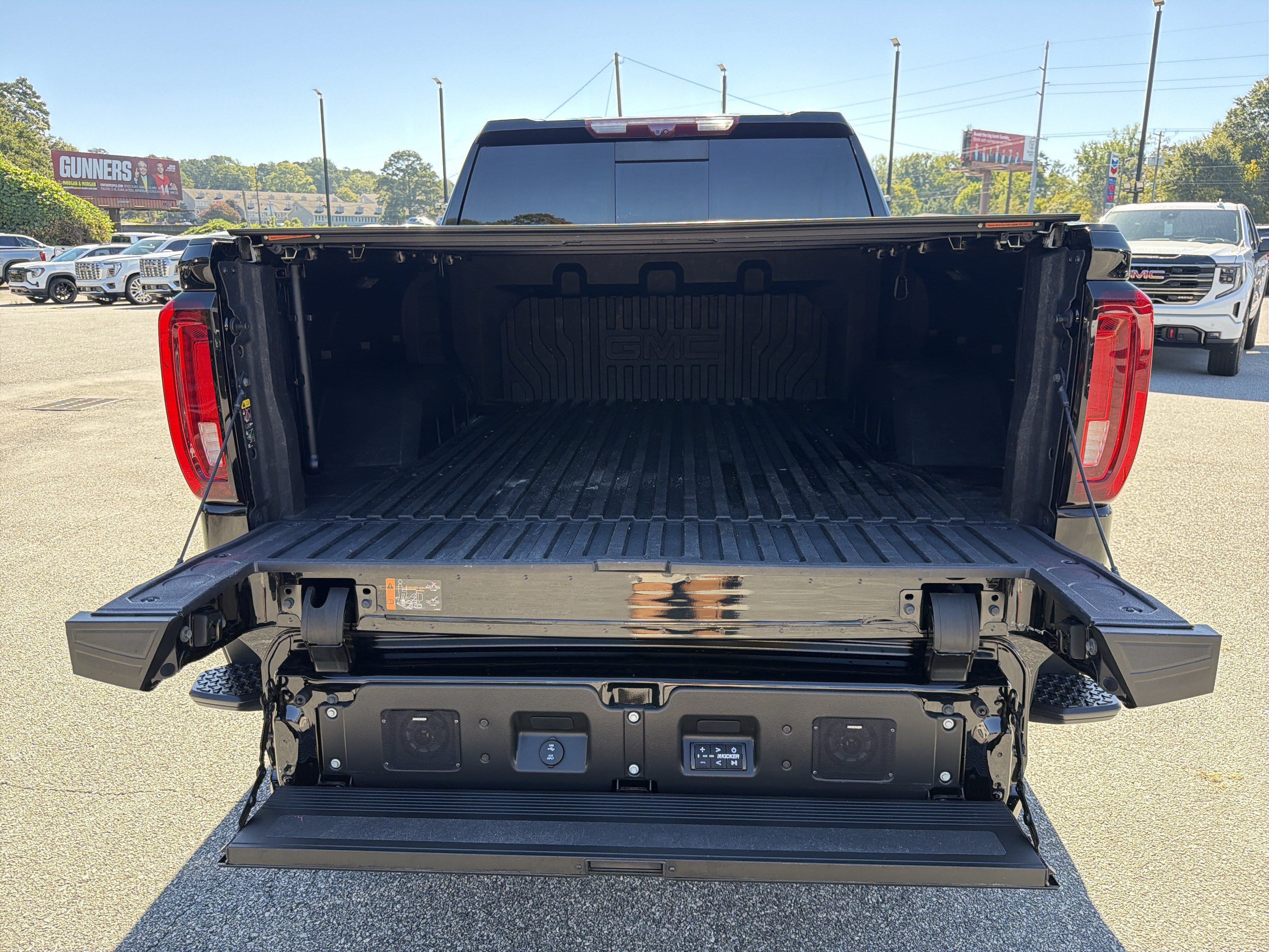 Used 2023 GMC Sierra 1500 Denali Ultimate AWD/4WD image 19
