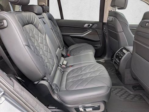 Used 2026 BMW X7 xDrive40i AWD/4WD image 22