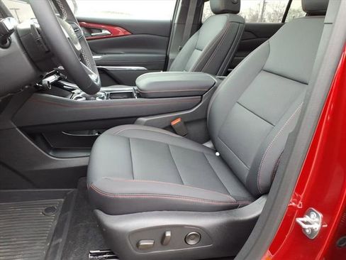 New 2026 Chevrolet Traverse Z71 w/ Enhanced Driving Package image 6