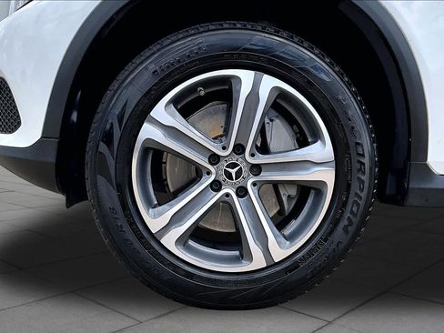 Used 2018 Mercedes-Benz GLC 300 image 11