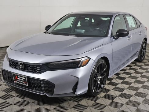Used 2025 Honda Civic Sport image 6