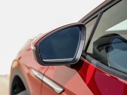 Used 2024 Volkswagen ID.4 Pro S image 39