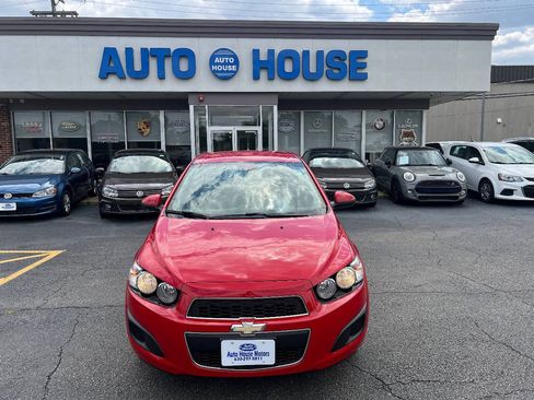Used 2013 Chevrolet Sonic LT FWD image 2