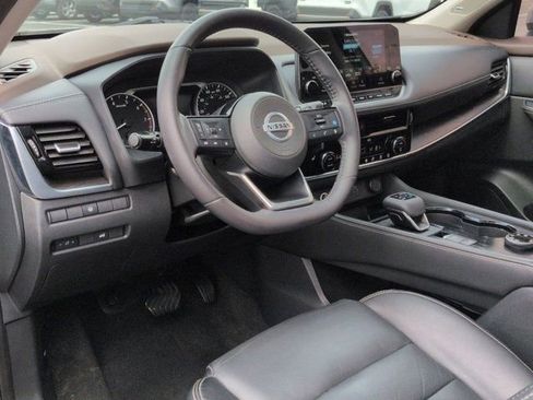 Used 2021 Nissan Rogue SL w/ Premium Package AWD/4WD image 9