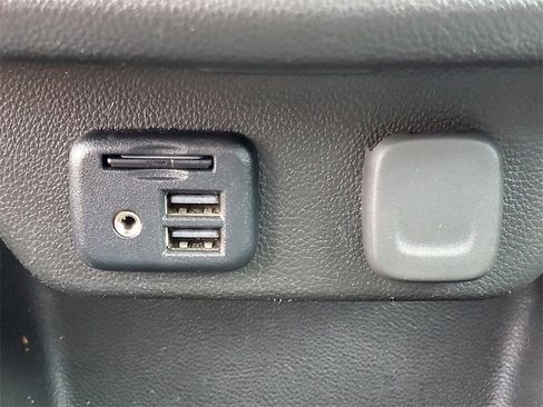 Used 2020 Chevrolet Traverse Premier w/ LPO, Floor Liner Package image 31