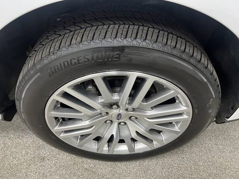 Used 2024 Ford Expedition Max Limited image 18