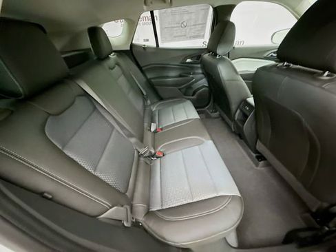 New 2026 Chevrolet Trax LT w/ Driver Confidence Package image 27