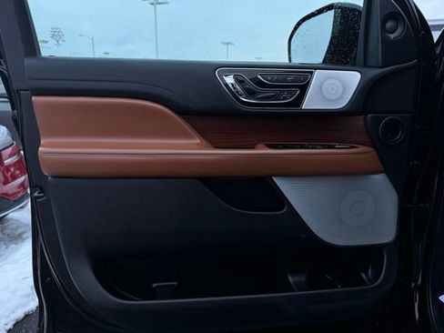 Used 2020 Lincoln Navigator L Reserve w/ Equipment Group 208A Reserve image 13