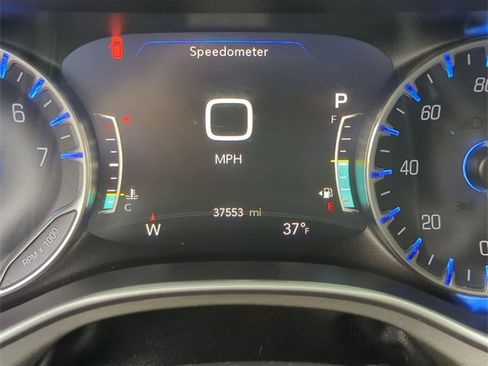 Used 2020 Chrysler Pacifica Touring-L w/ Advanced Safetytec Group image 12