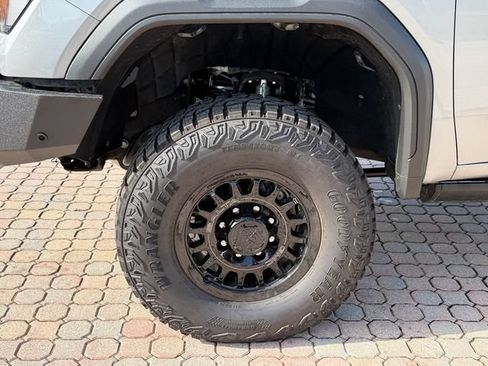Certified 2024 GMC Sierra 2500 AT4X AWD/4WD image 11