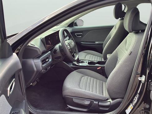Used 2025 Kia K4 EX FWD image 13