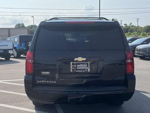 Used 2019 Chevrolet Suburban LT AWD/4WD image 4