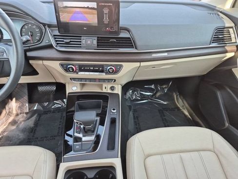 Used 2023 Audi Q5 Premium w/ Convenience Package AWD/4WD image 17