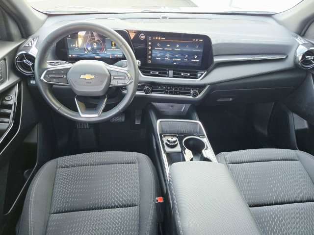 Used 2026 Chevrolet Equinox LT FWD image 6