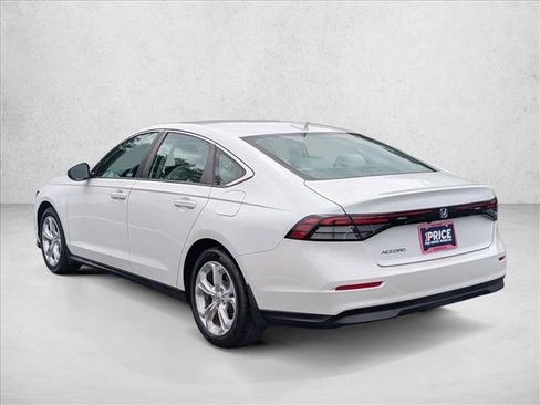 Used 2023 Honda Accord LX image 8