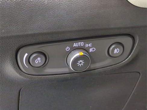 Used 2023 Buick Encore GX Essence w/ Experience Buick Package image 18