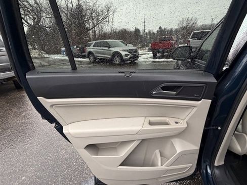 Used 2019 Volkswagen Atlas SEL Premium image 13