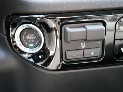 New 2026 GMC Sierra 1500 Elevation AWD/4WD image 25